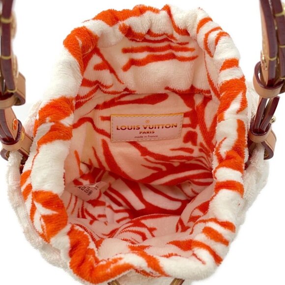 LOUIS VUITTON Bucket LV Vacation LV By the Pool/Pile Here - Picture 15 of 16